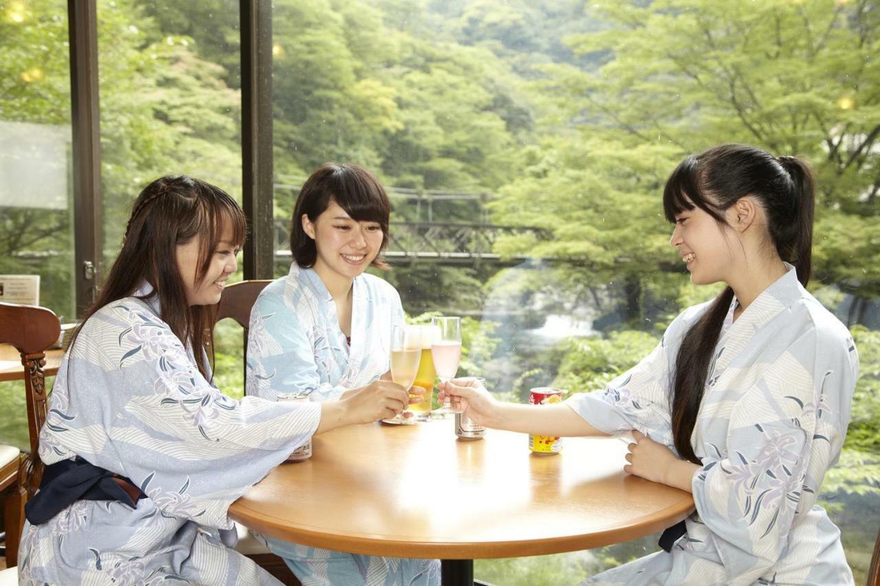 Tonosawa Quatre Saisons Hotel Hakone Exterior photo